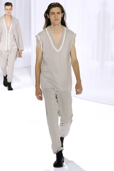Look 29